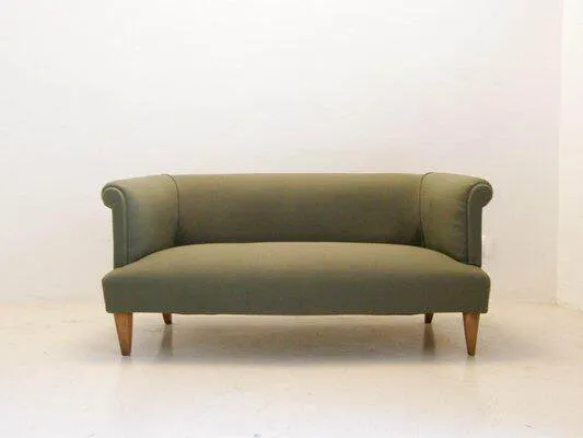 كنبة ثلاث مقاعد مودرن خشب زان أحمر وقماش كتان أو قطيفة MS-11210