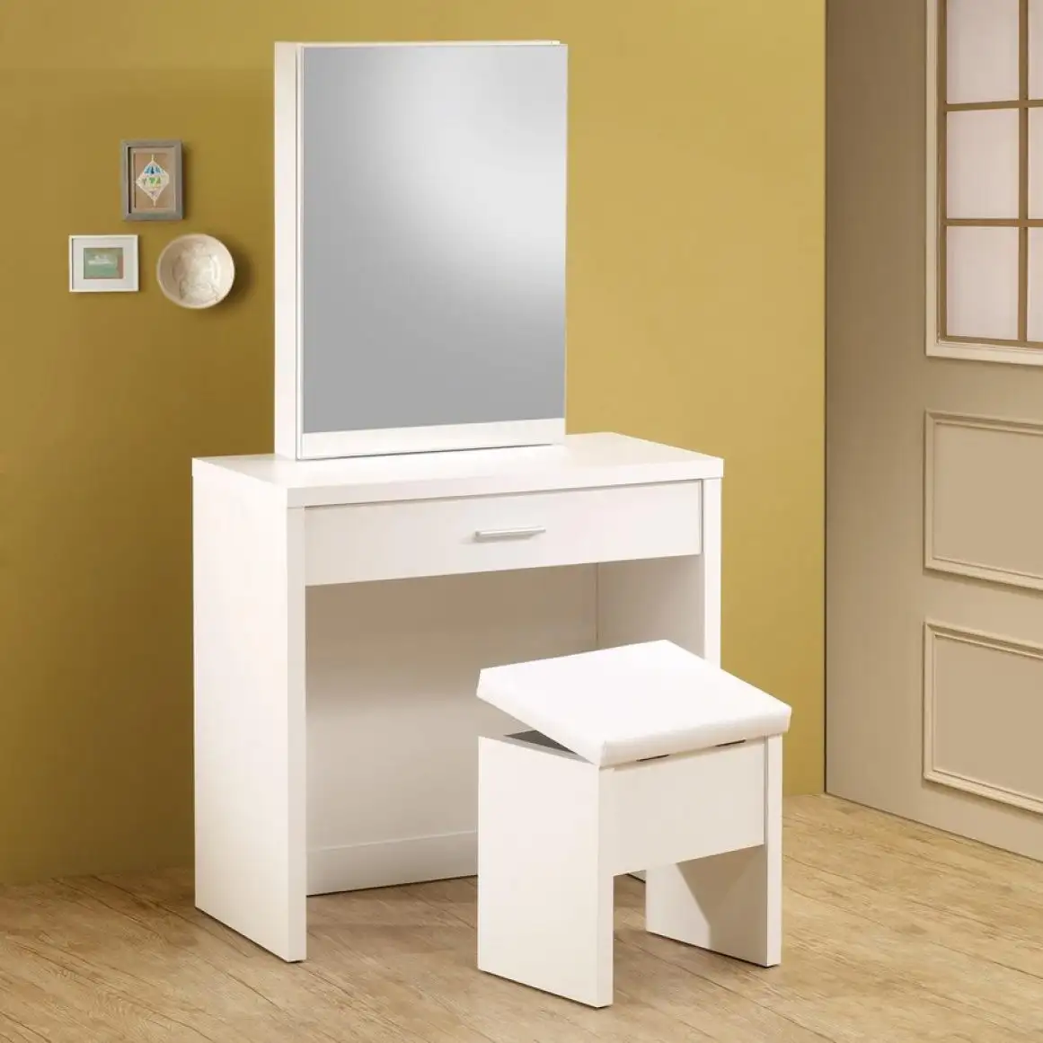 تسريحه مودرن مصنوع من خشب ام دي اف روماني عالي الجودة - MS-9618