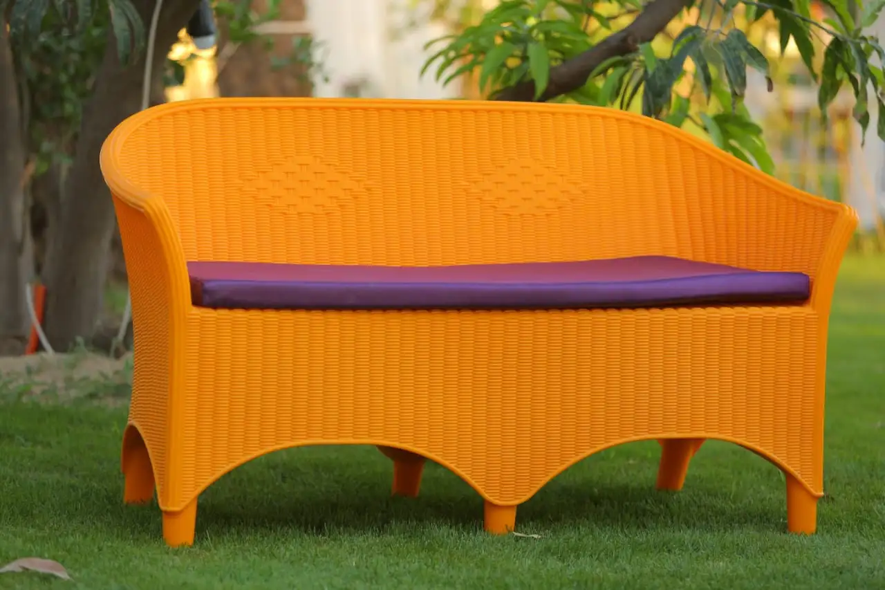 Sofa made of Pure High-Quality Plastic MS-9914