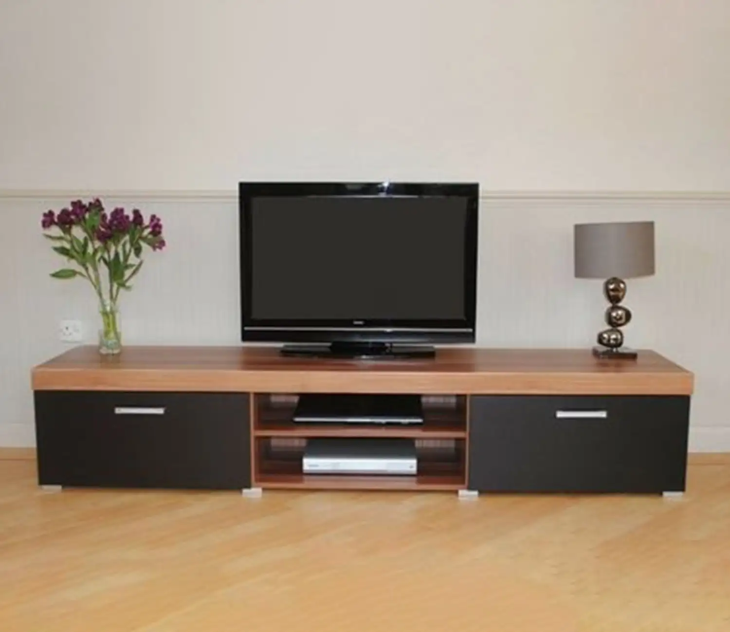 ترابيزة تلفزيون مزودة ب 2 درفة خشب ام دي اف مستورد فنش ممتاز جدا MS-7824