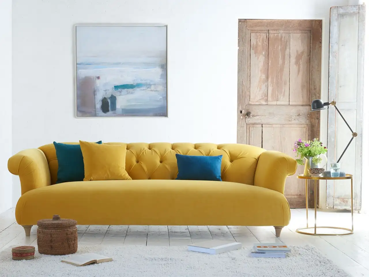 كنبة ثلاث مقاعد كابتونيه مودرن خشب زان أحمر وقماش كتان أو قطيفة MS-11157