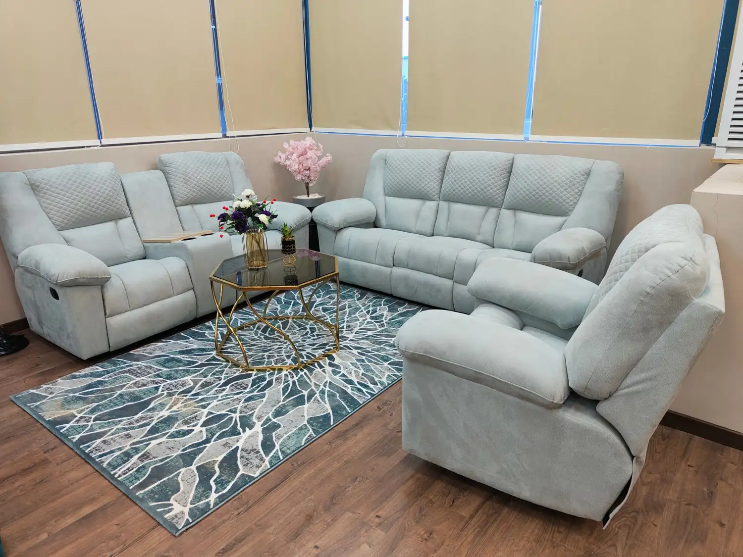 طقم ليزي بوي مصنوع من خامات عالية الجودة كنبه ٣ مقعد كنبه ٢ مقعد ١ كرسي ضمان ٥ سنوات MS-9787